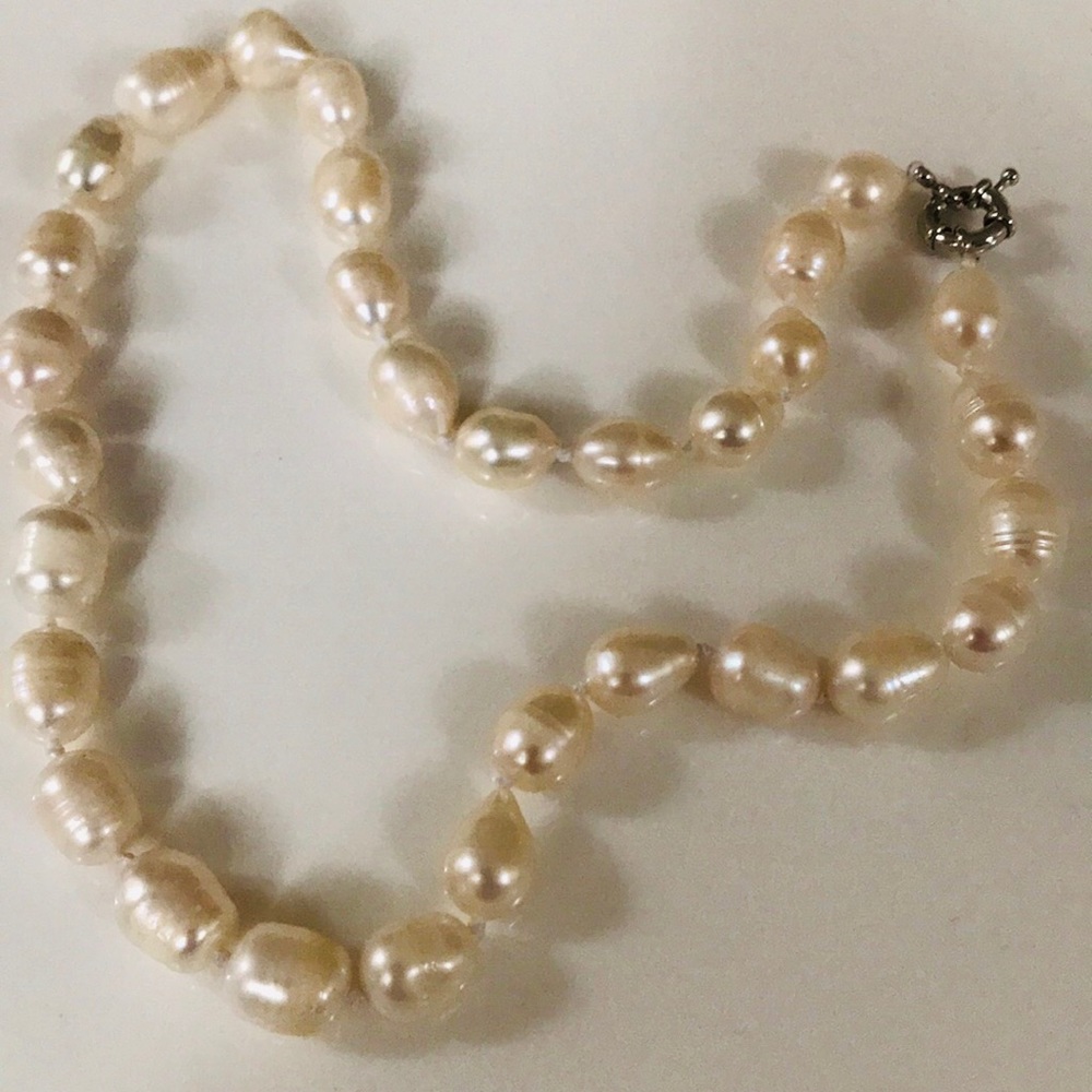 17” Spiral Baroque Pearl Strand Of Pearls